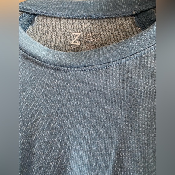 Light sweater - Picture 3 of 3